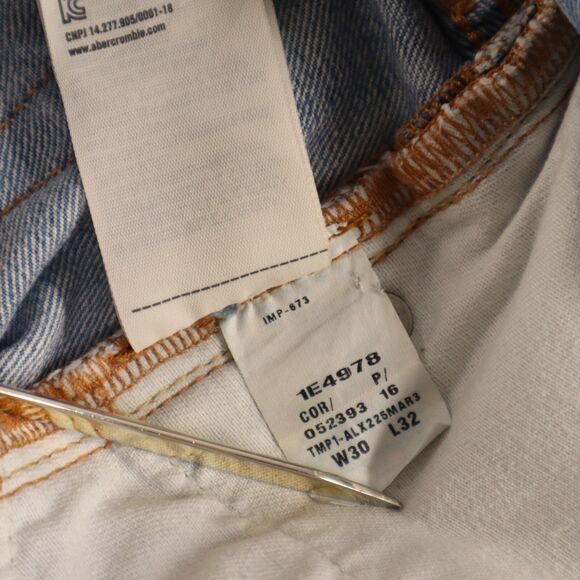 Abercrombie & Fitch Men's Button Fly Distressed Classic Straight Jeans Sz 30x32 - Picture 9 of 15